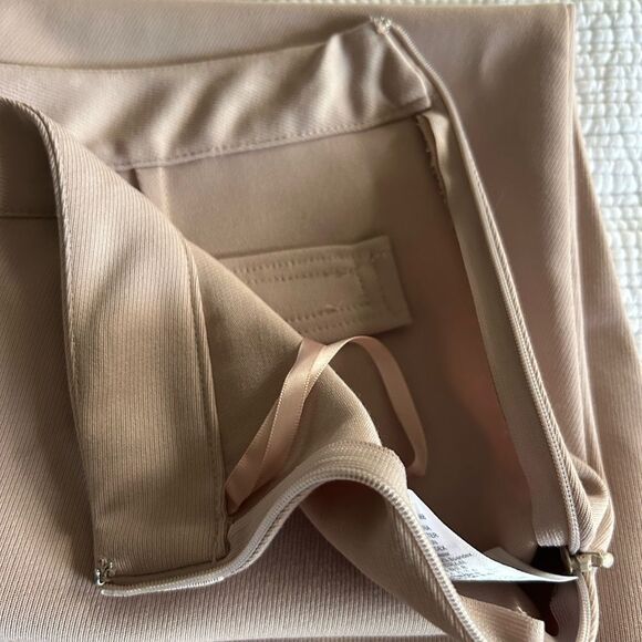 Naked Zebra Women’s Pink Cropped Rayon Spandex Pants Fringe Hem. Size Medium - Picture 6 of 10